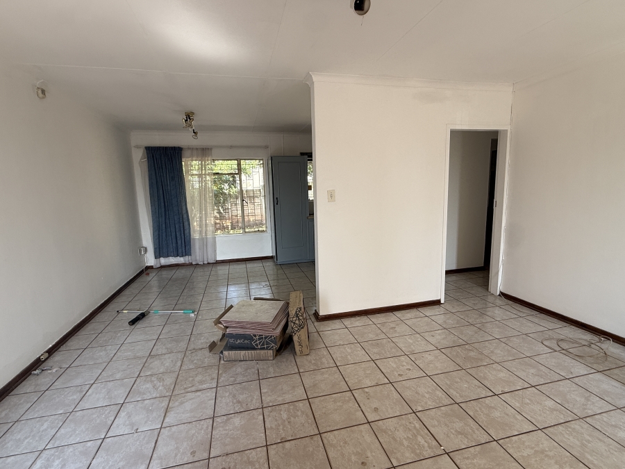 To Let 2 Bedroom Property for Rent in Noordheuwel Gauteng