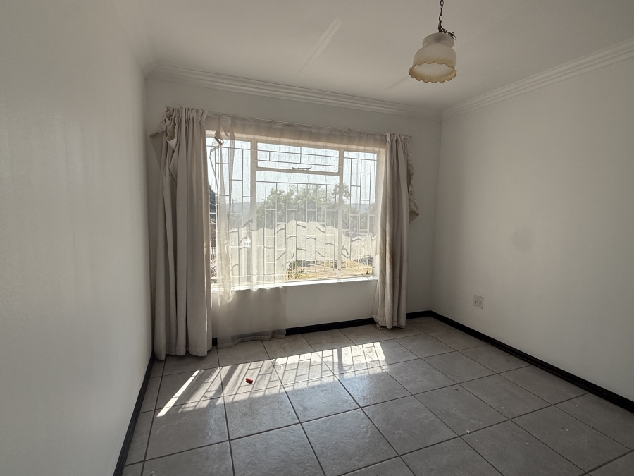 To Let 2 Bedroom Property for Rent in Noordheuwel Gauteng
