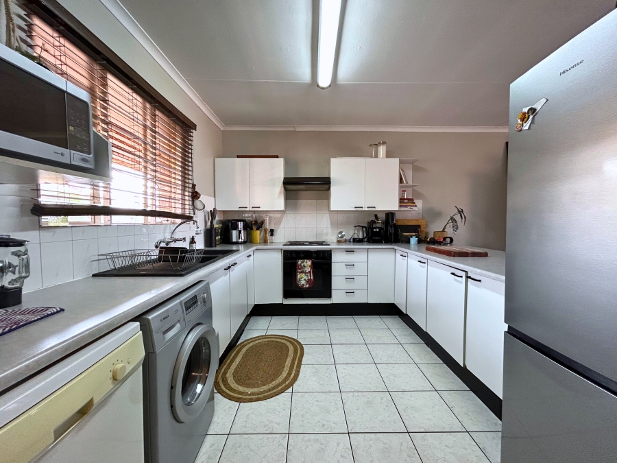 2 Bedroom Property for Sale in Zwartkop Gauteng