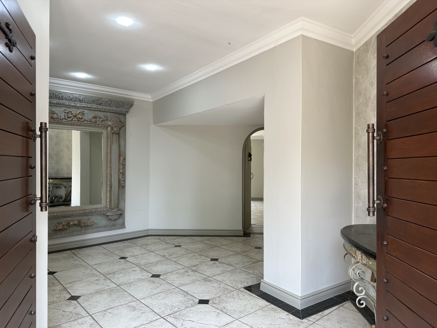 4 Bedroom Property for Sale in Waterkloof Ridge Gauteng