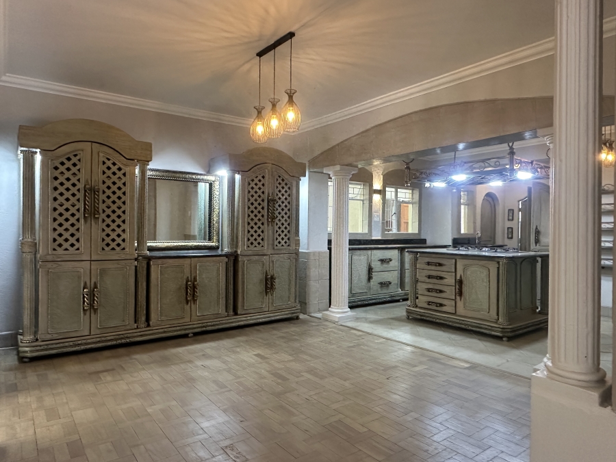 4 Bedroom Property for Sale in Waterkloof Ridge Gauteng