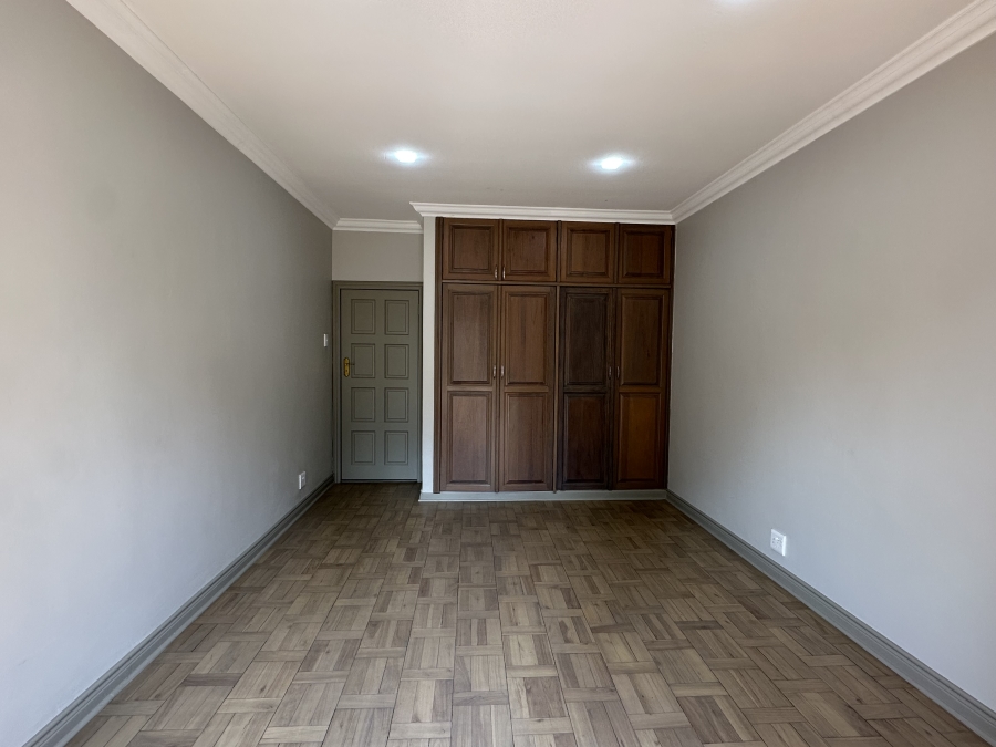 4 Bedroom Property for Sale in Waterkloof Ridge Gauteng