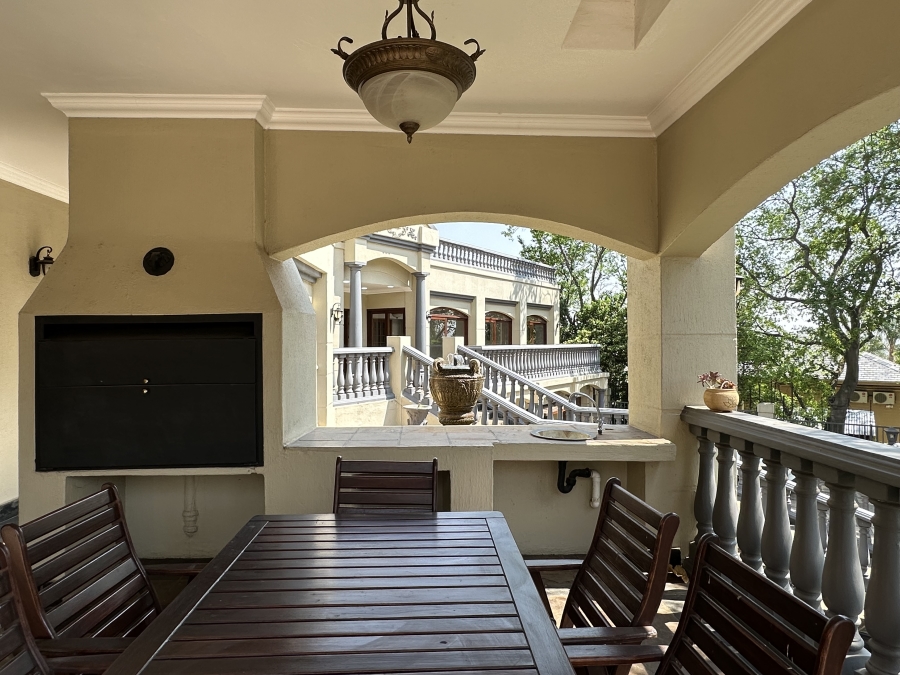 4 Bedroom Property for Sale in Waterkloof Ridge Gauteng