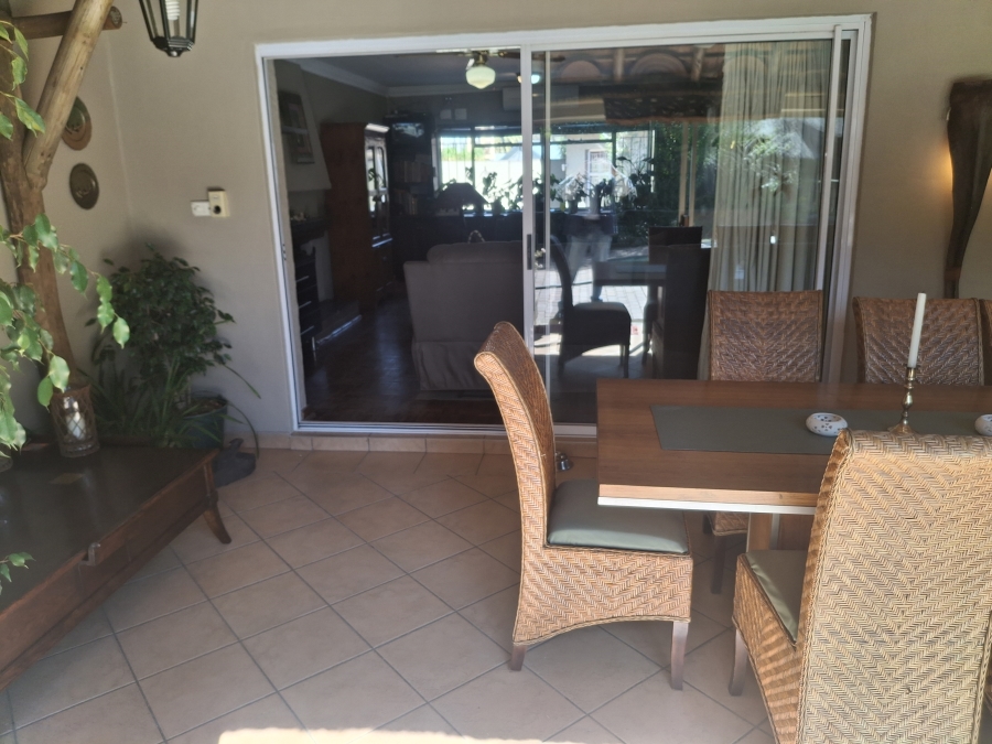 3 Bedroom Property for Sale in Farrarmere Gauteng