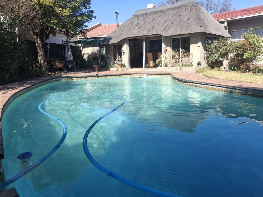 3 Bedroom Property for Sale in Farrarmere Gauteng