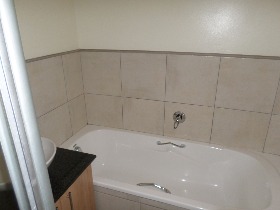 2 Bedroom Property for Sale in Edenburg Gauteng