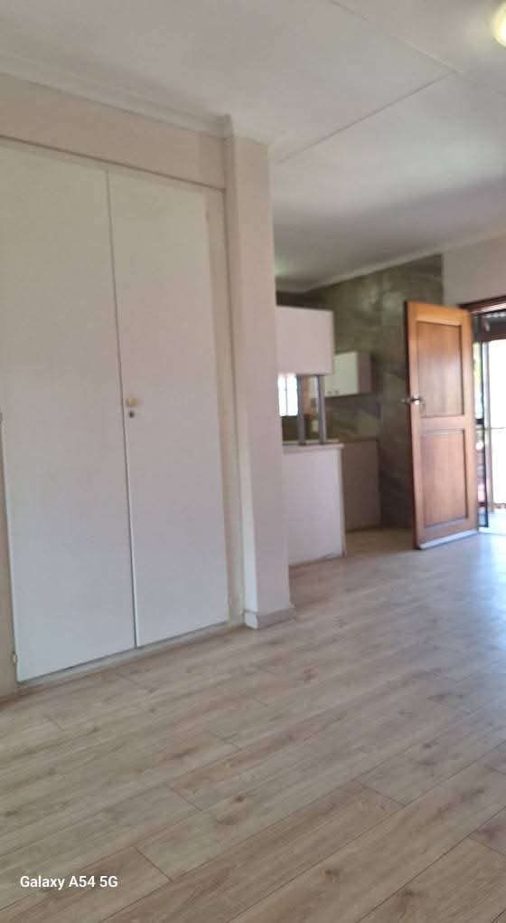 2 Bedroom Property for Sale in Sunair Park Gauteng