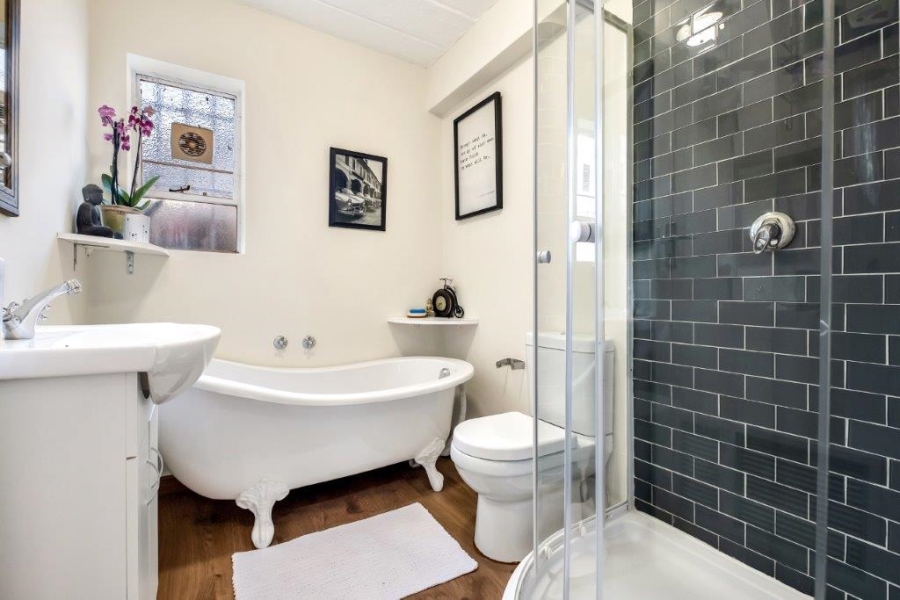 2 Bedroom Property for Sale in Bryanston Gauteng