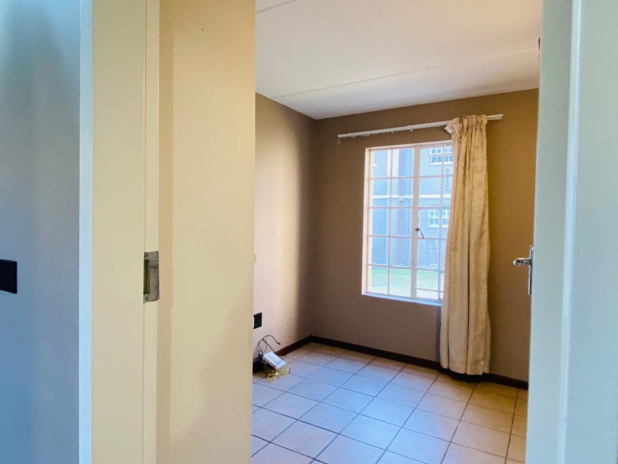 2 Bedroom Property for Sale in Erasmuskloof Gauteng