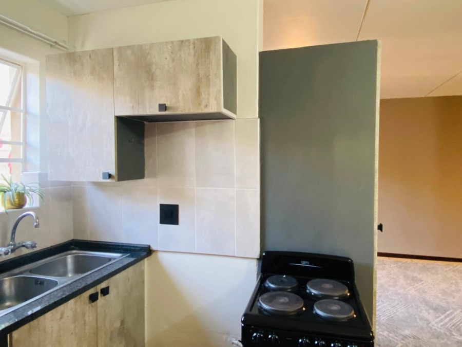2 Bedroom Property for Sale in Erasmuskloof Gauteng
