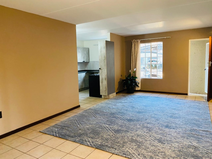 2 Bedroom Property for Sale in Erasmuskloof Gauteng