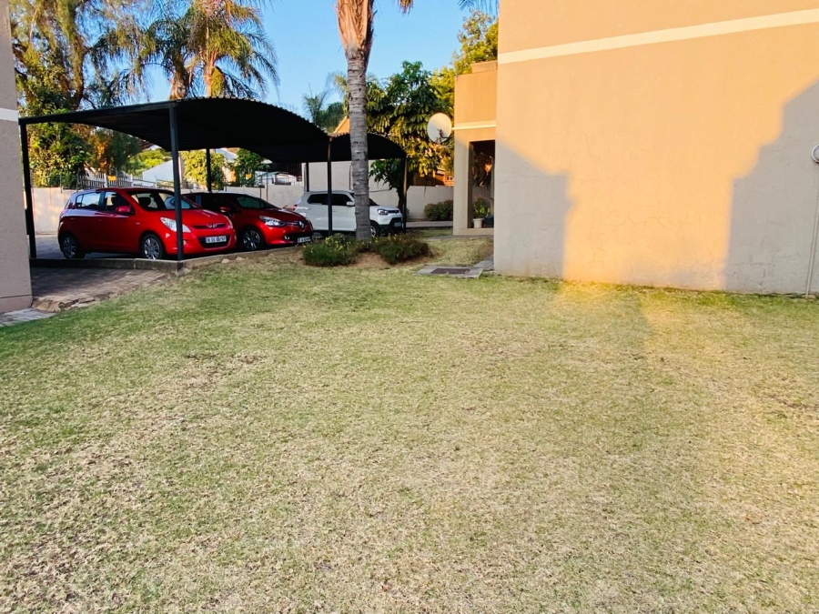 2 Bedroom Property for Sale in Erasmuskloof Gauteng
