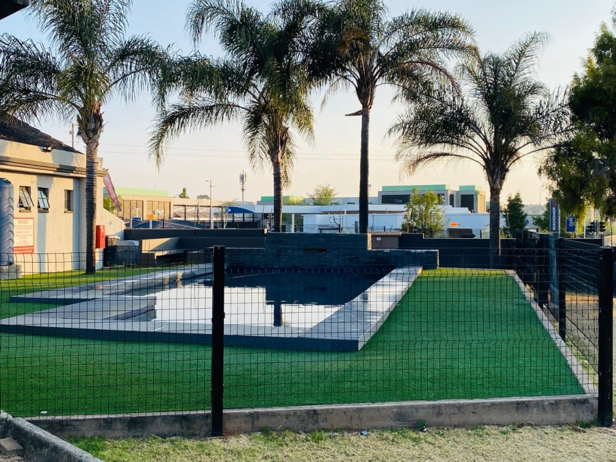 2 Bedroom Property for Sale in Erasmuskloof Gauteng