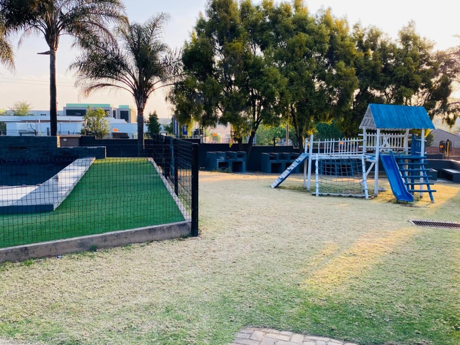 2 Bedroom Property for Sale in Erasmuskloof Gauteng