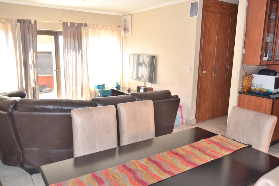 3 Bedroom Property for Sale in Thatchfield Estate Gauteng