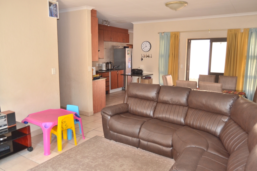 3 Bedroom Property for Sale in Thatchfield Estate Gauteng