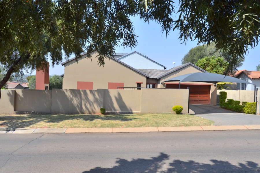 3 Bedroom Property for Sale in Thatchfield Estate Gauteng
