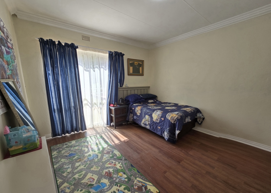 To Let 4 Bedroom Property for Rent in Ruimsig Gauteng