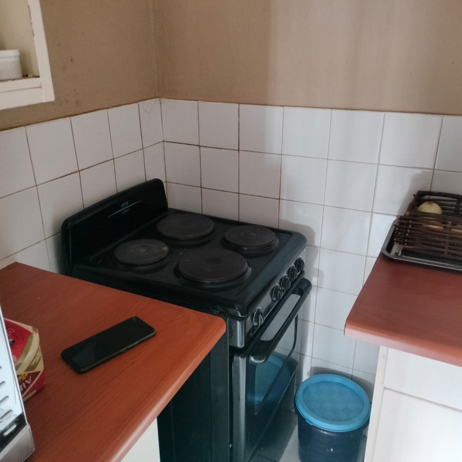 1 Bedroom Property for Sale in Witpoortjie Gauteng