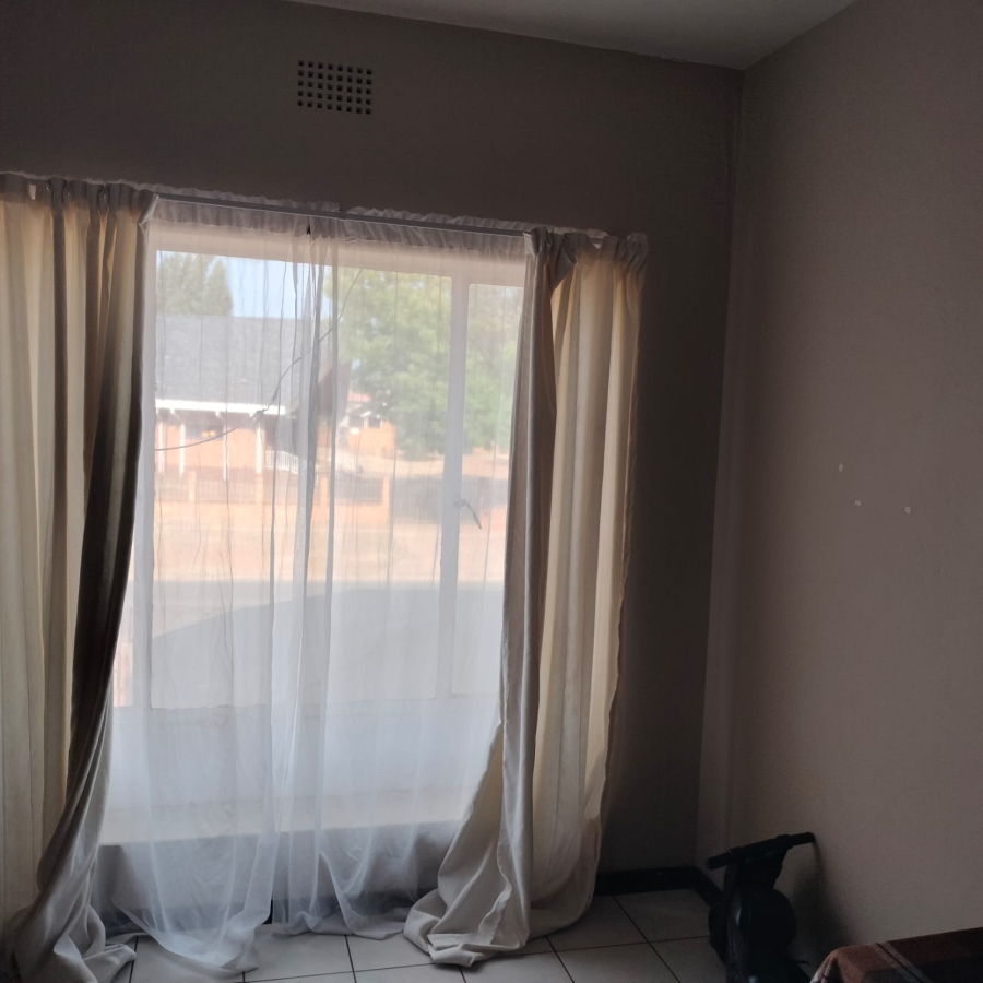 1 Bedroom Property for Sale in Witpoortjie Gauteng