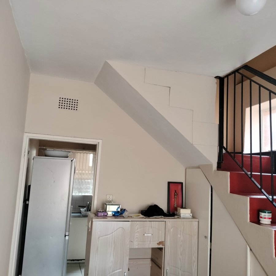 1 Bedroom Property for Sale in Witpoortjie Gauteng