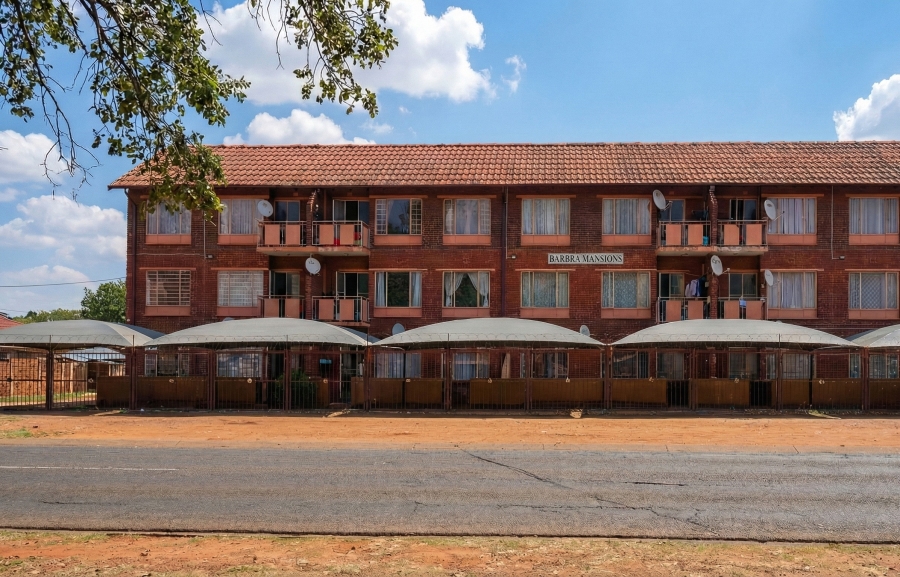 1 Bedroom Property for Sale in Witpoortjie Gauteng