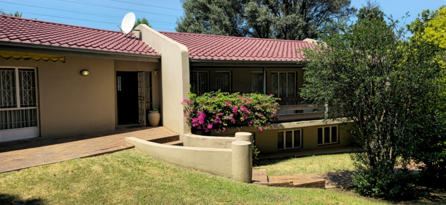 3 Bedroom Property for Sale in Rembrandt Park Gauteng