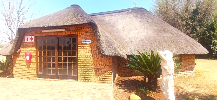 To Let commercial Property for Rent in Glen Donald A H Gauteng
