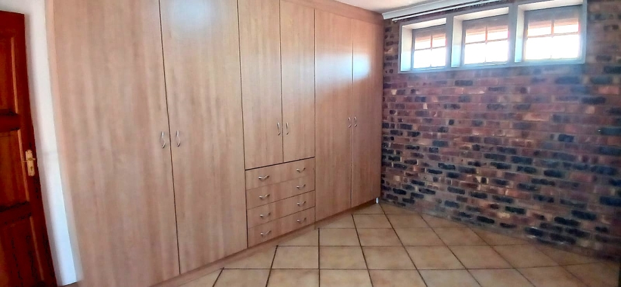 To Let commercial Property for Rent in Glen Donald A H Gauteng