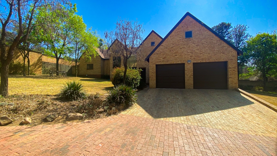 10 Bedroom Property for Sale in Buccleuch Gauteng