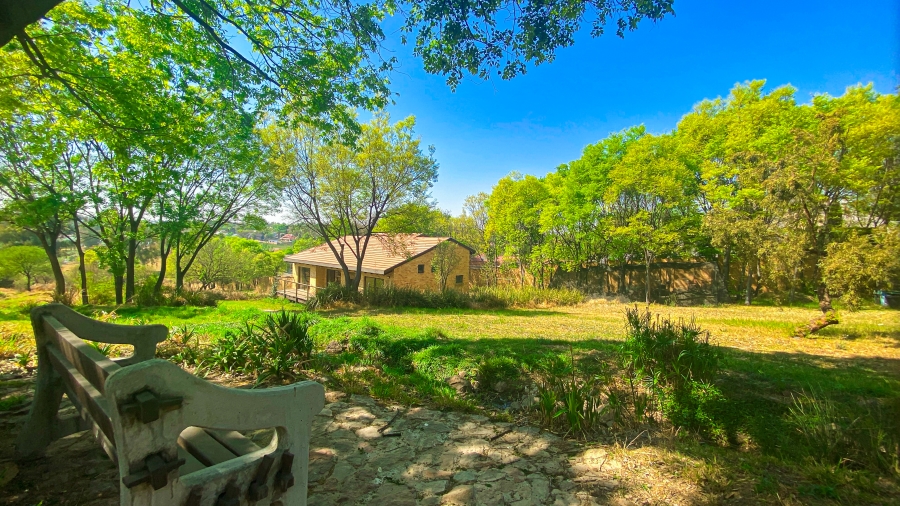 10 Bedroom Property for Sale in Buccleuch Gauteng