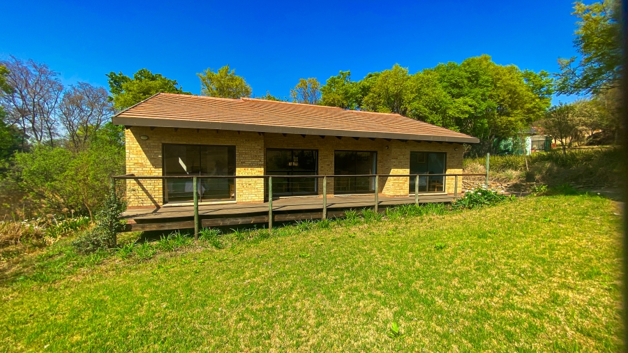 10 Bedroom Property for Sale in Buccleuch Gauteng