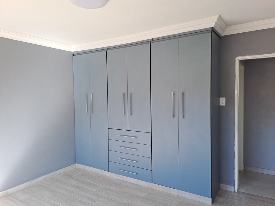 To Let 3 Bedroom Property for Rent in Minnebron Gauteng