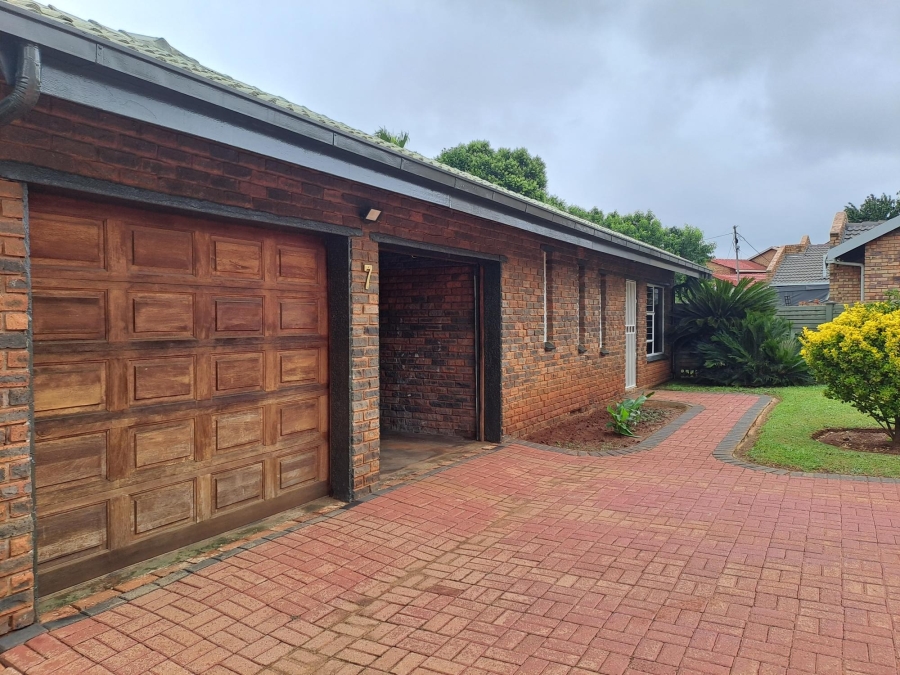 To Let 3 Bedroom Property for Rent in Minnebron Gauteng