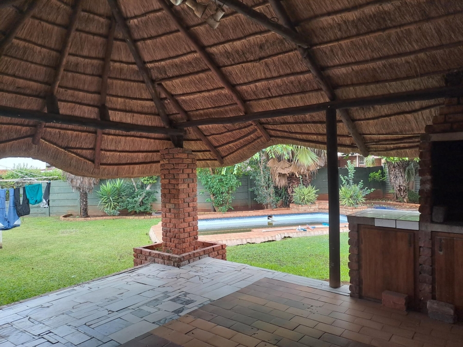 To Let 3 Bedroom Property for Rent in Minnebron Gauteng