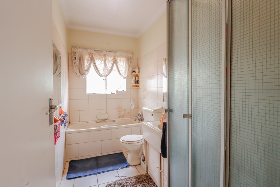3 Bedroom Property for Sale in Halfway Gardens Gauteng