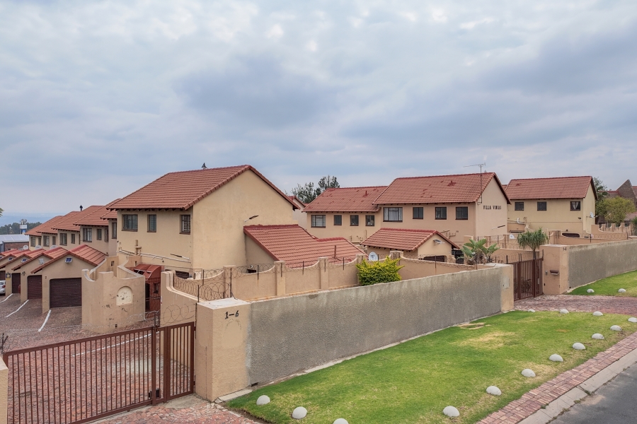 3 Bedroom Property for Sale in Halfway Gardens Gauteng