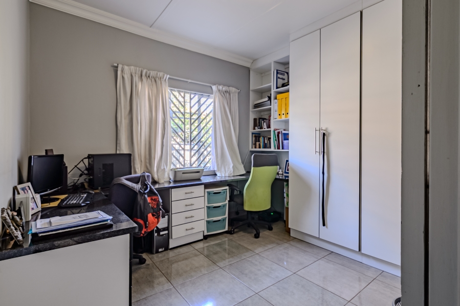 3 Bedroom Property for Sale in Silverton Gauteng