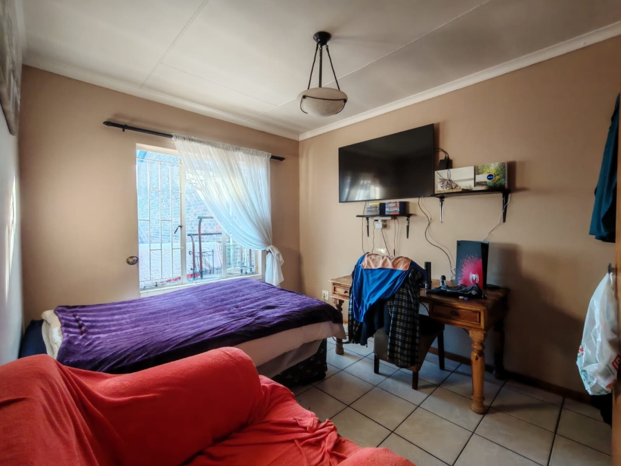2 Bedroom Property for Sale in Three Rivers Gauteng