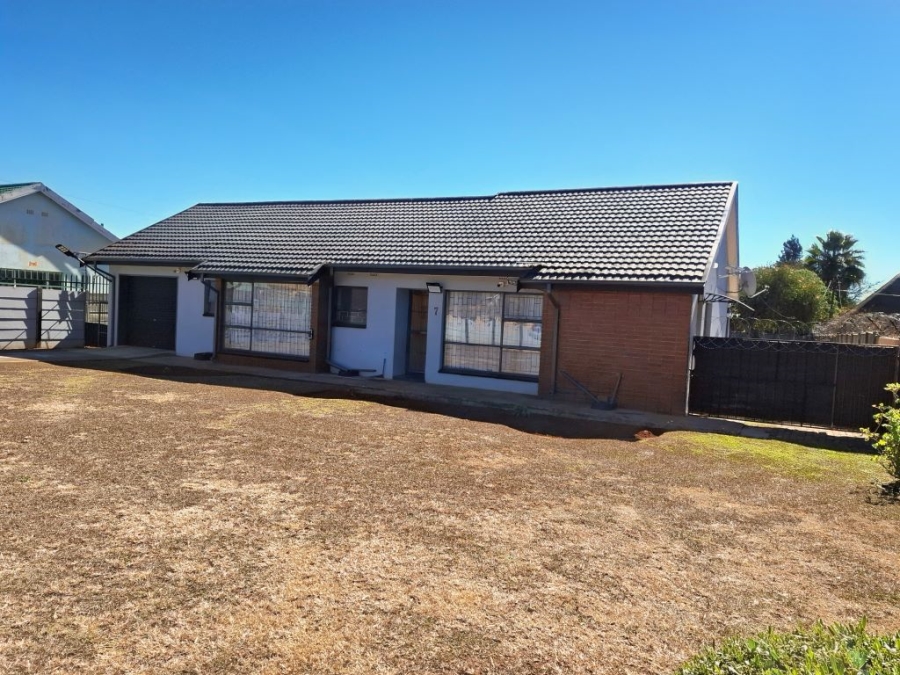 3 Bedroom Property for Sale in Westonaria Gauteng