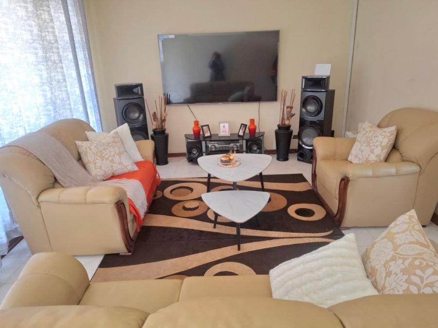 3 Bedroom Property for Sale in Westonaria Gauteng