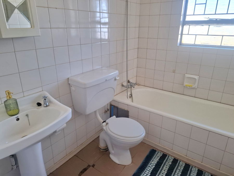 3 Bedroom Property for Sale in Westonaria Gauteng