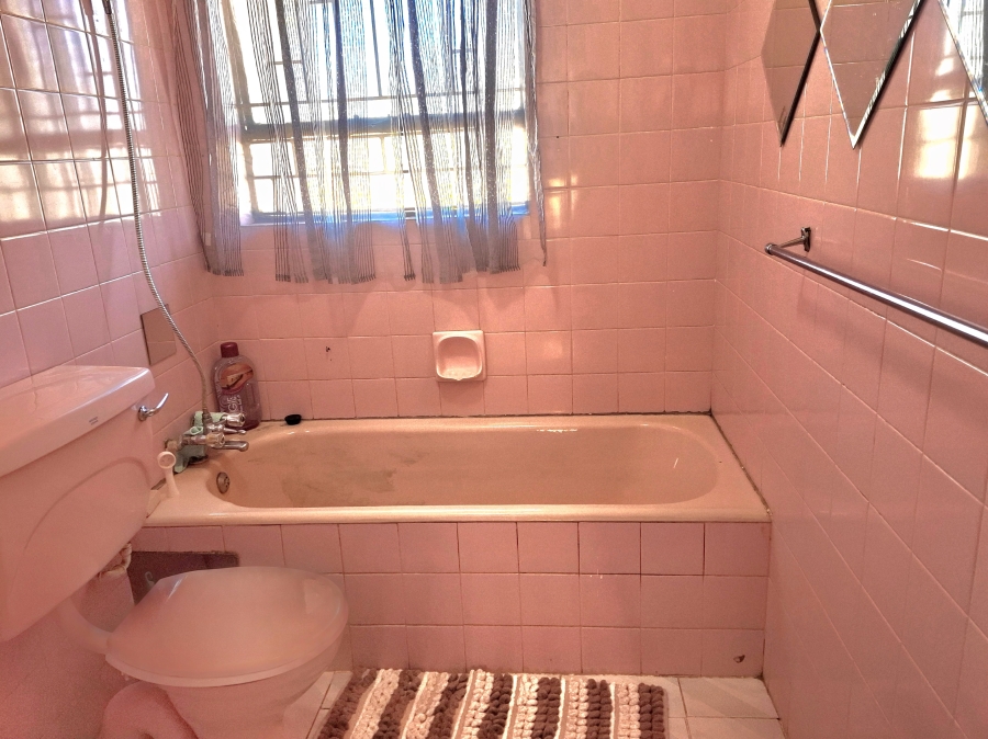 3 Bedroom Property for Sale in Westonaria Gauteng