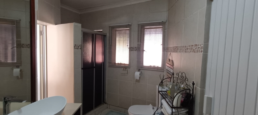 4 Bedroom Property for Sale in Flora Gardens Gauteng