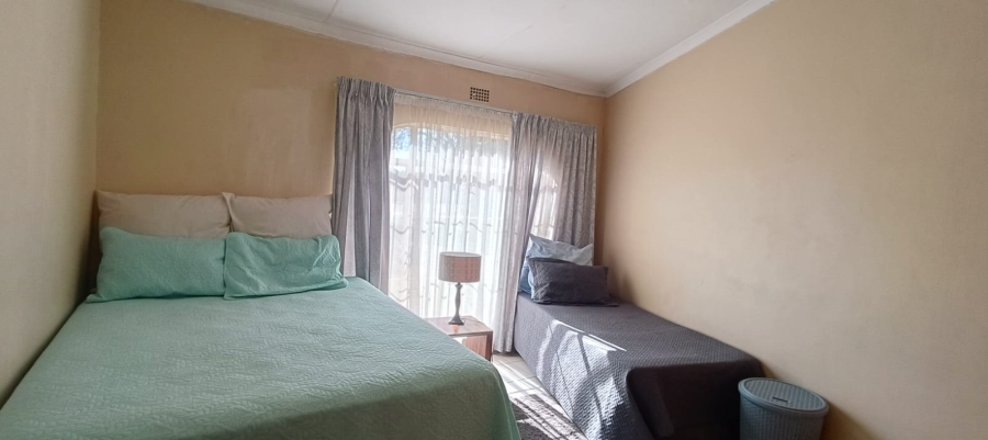 4 Bedroom Property for Sale in Flora Gardens Gauteng