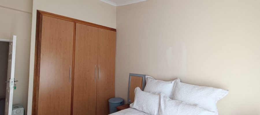 4 Bedroom Property for Sale in Flora Gardens Gauteng