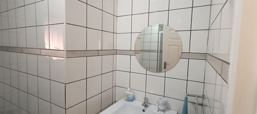 4 Bedroom Property for Sale in Flora Gardens Gauteng