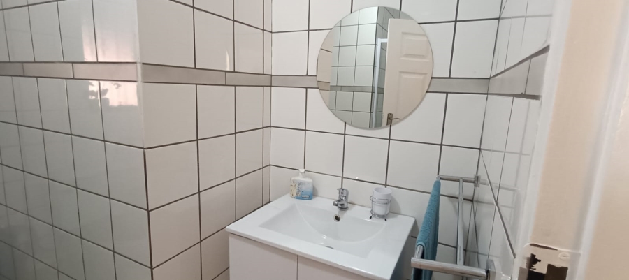 4 Bedroom Property for Sale in Flora Gardens Gauteng
