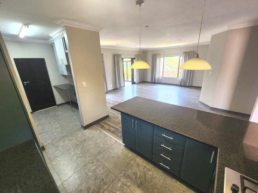 3 Bedroom Property for Sale in Thatchfield Estate Gauteng