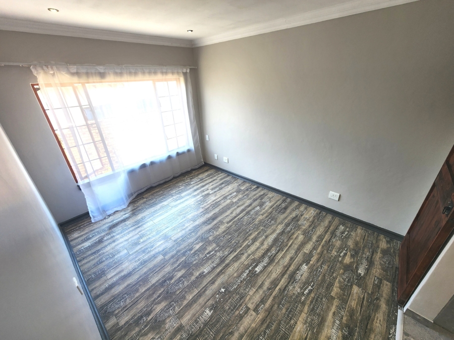 3 Bedroom Property for Sale in Thatchfield Estate Gauteng